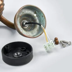 Außenwandleuchte Antique mit Gitter, Glas klar