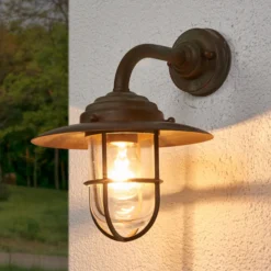 Außenwandleuchte Antique mit Gitter, Glas klar