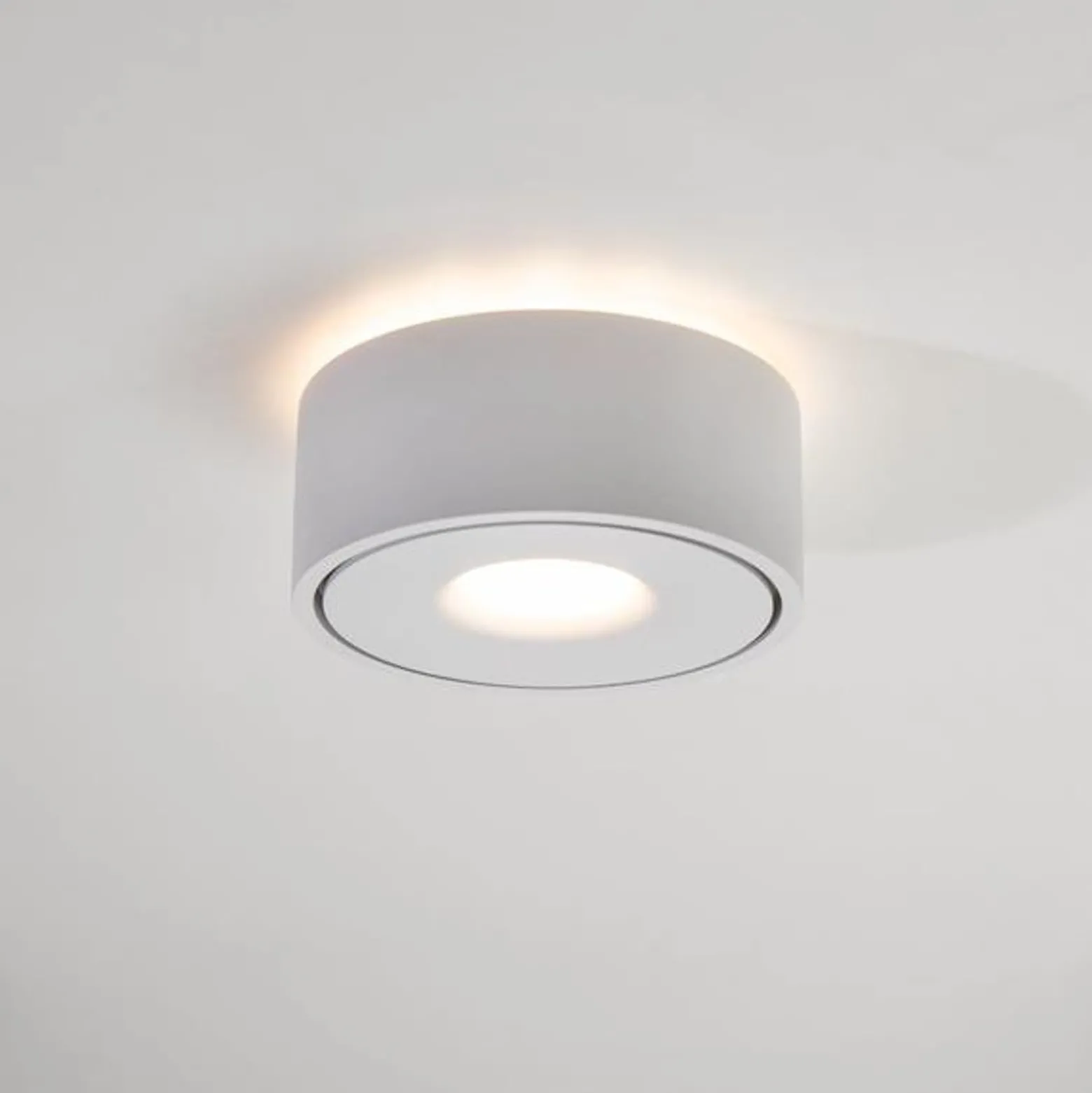 BRUMBERG Indy LED-Deckenanbauleuchte, RC, weiß