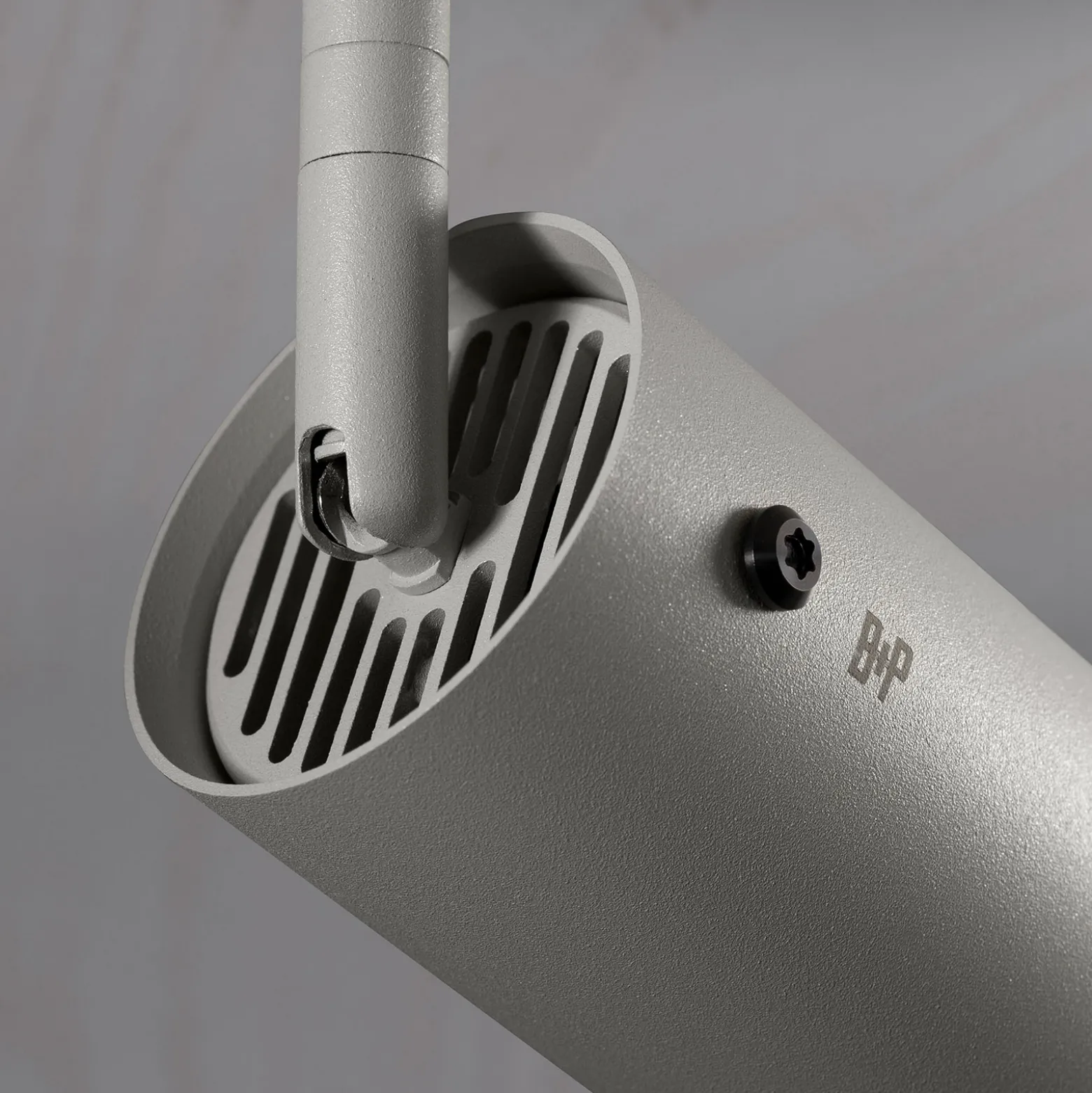 Buster + Punch Exhaust Spot flex grau/gunmetal