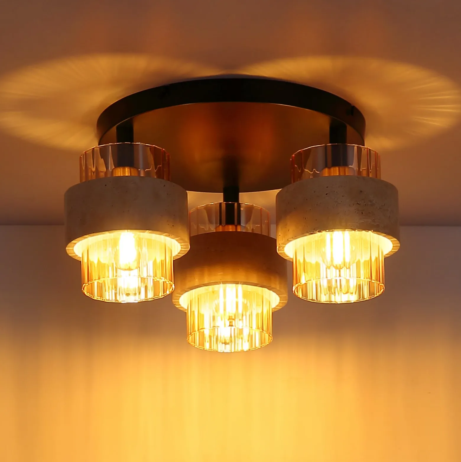 Deckenlampe Daren, 3-flg., beige/amber/schwarz, Ø 38 cm, E27