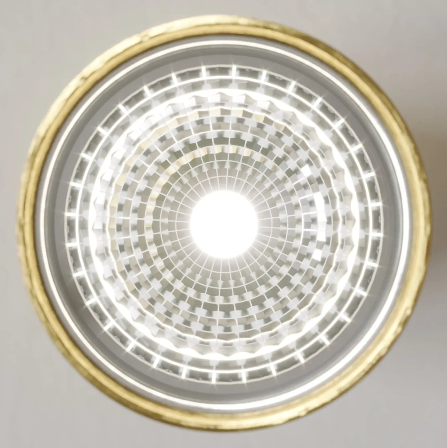 Downlight Eye S in Zylinderform, messing