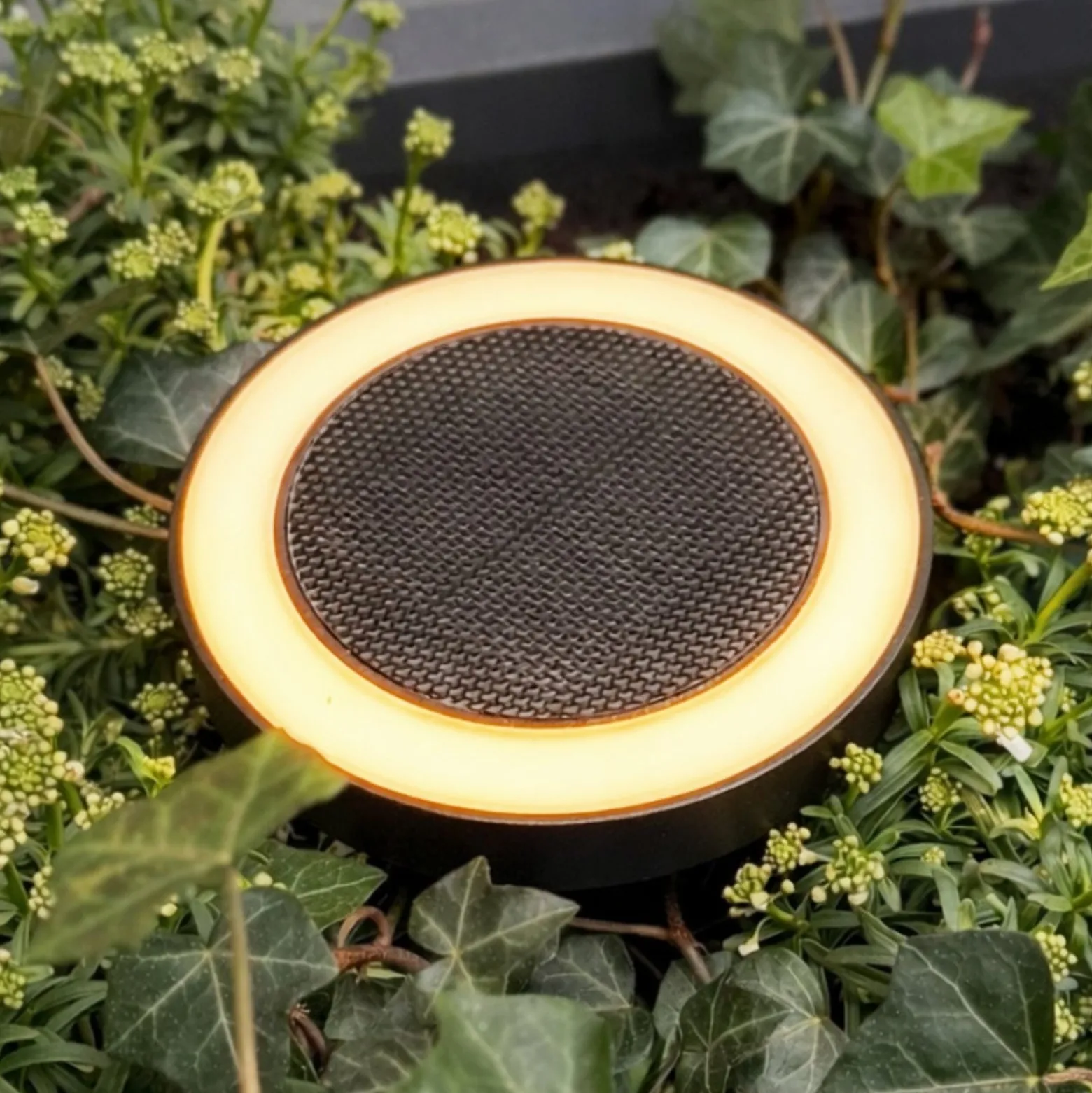 Dyberg Larsen LED-Solar-Erdspießlampe Otera, schwarz, IP54