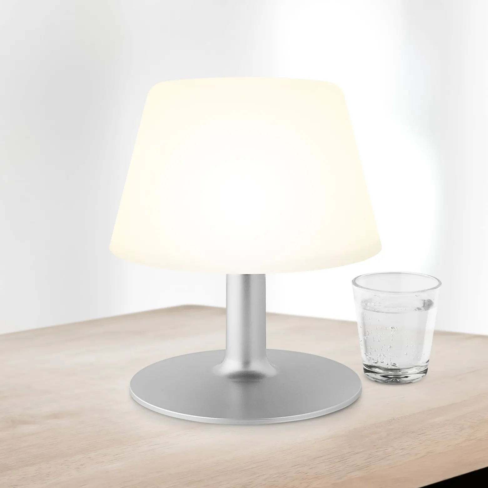 EVA Solo SunLight LED-Solar-Tischleuchte, USB 24cm
