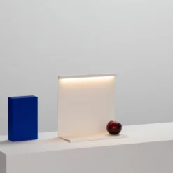 HAY LBM LED-Tischleuchte mit Dimmer, cremeweiß