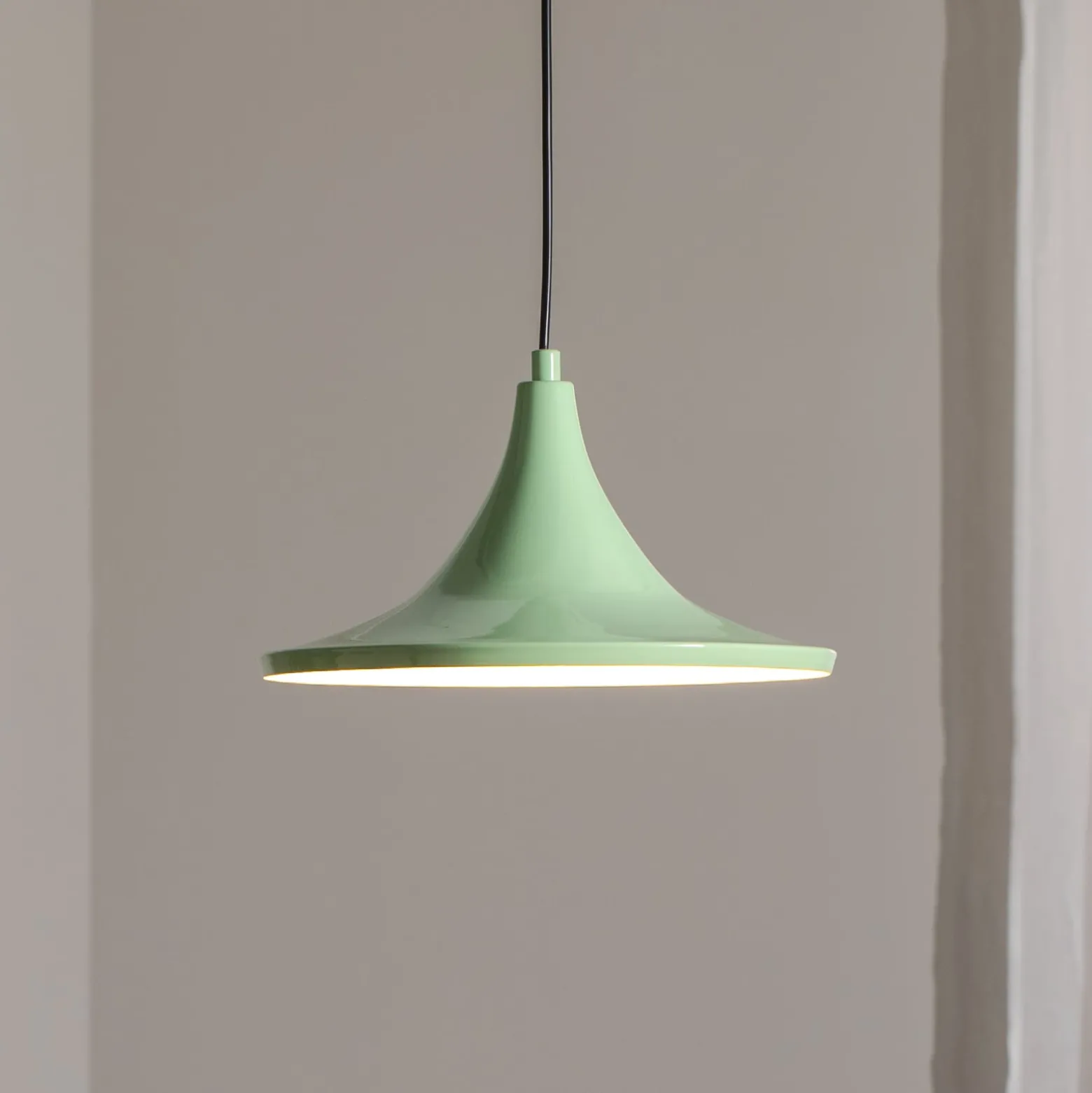Hängeleuchte Genisy, mintgrün, Ø 31 cm, Metall, E27