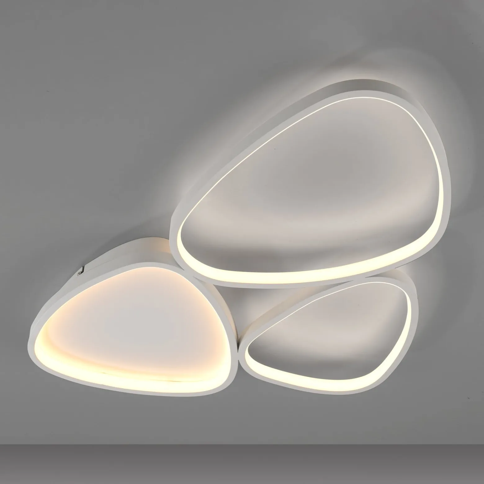 JUST LIGHT. LED-Deckenleuchte Pebbles, weiß, dimmbar