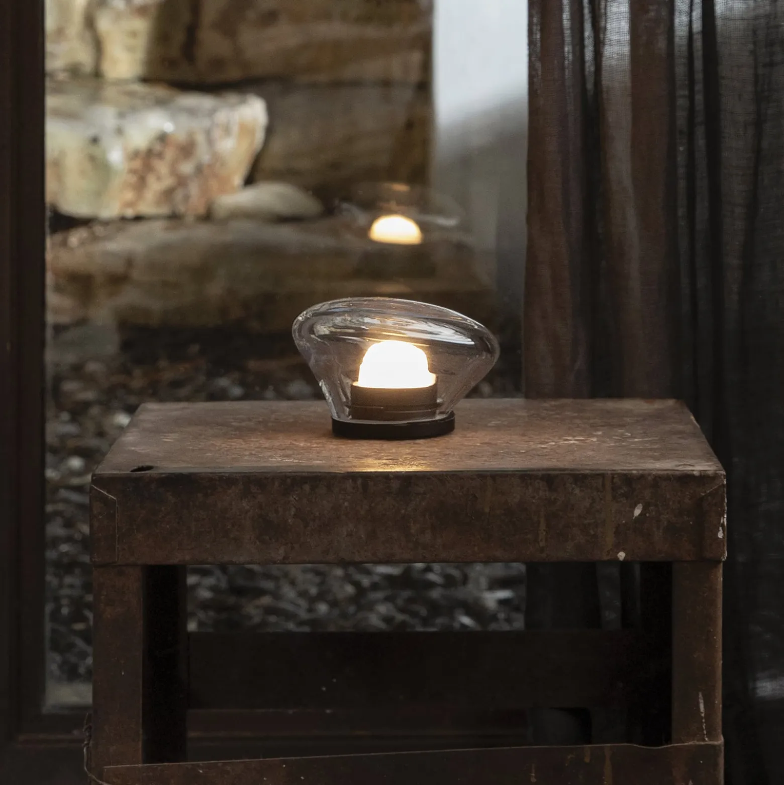 Karman Agua LED-Tischleuchte Ø13cm Glas klar