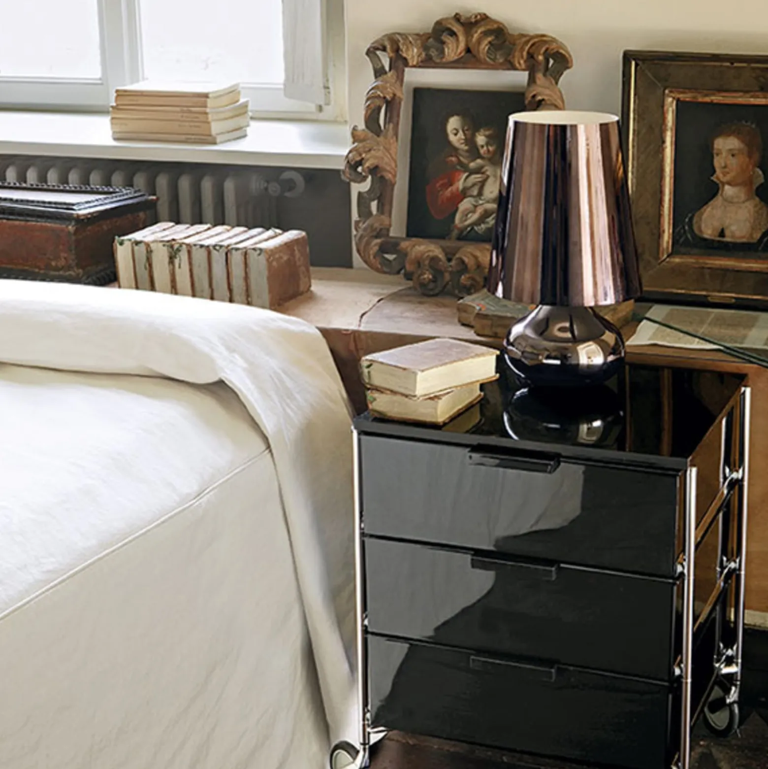 Kartell Cindy LED-Tischleuchte, grau metallic