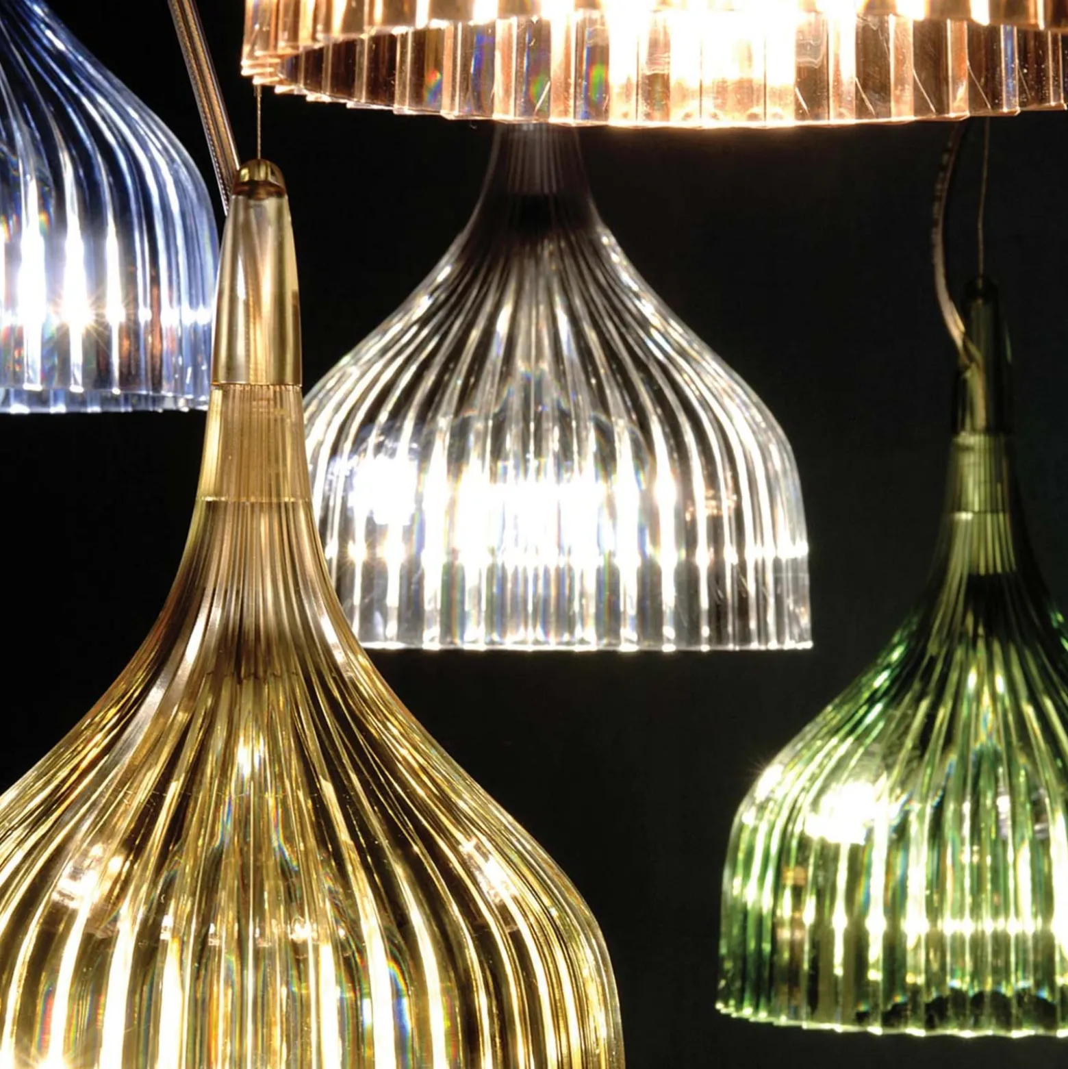 Kartell É - Pendelleuchte mit LED, transparent