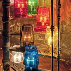 Kartell Take Designer-Tischleuchte, olivgrün