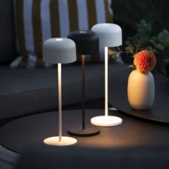 LED-Akku-Tischlampe Lille, Höhe 36 cm, weiß, IP54, USB