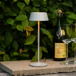 LED-Akku-Tischlampe Menton, grau, Höhe 27 cm, IP54, USB