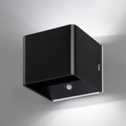 LED-Akku-Wandlampe Magnetic, schwarz, USB, Bewegungsmelder