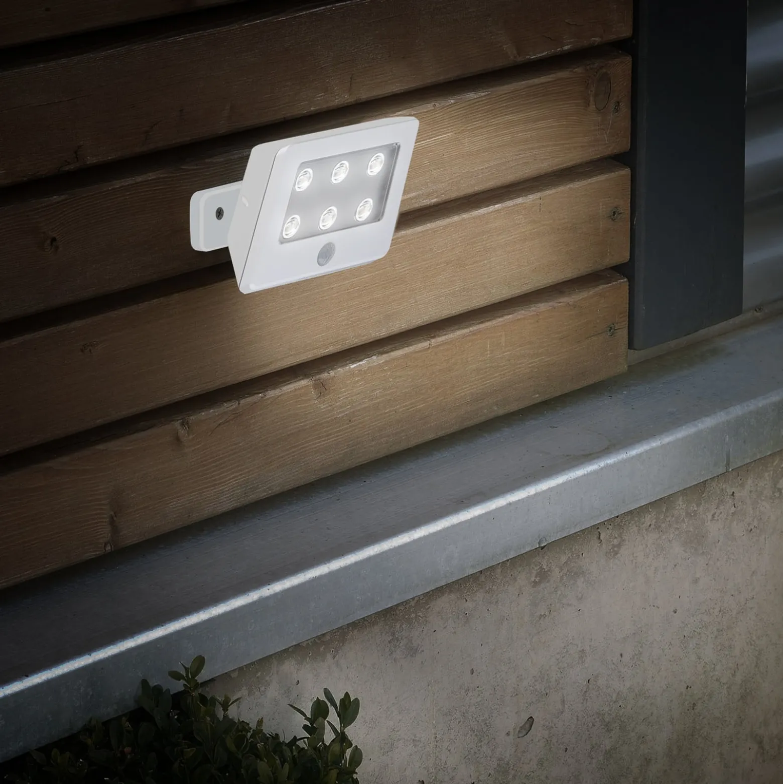 LED-Außenstrahler Kollig mit Sensor, IP54, weiß