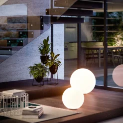 LED-Bodenleuchte Oh!, Ø 38 cm, E27, Polycarbonat, weiß