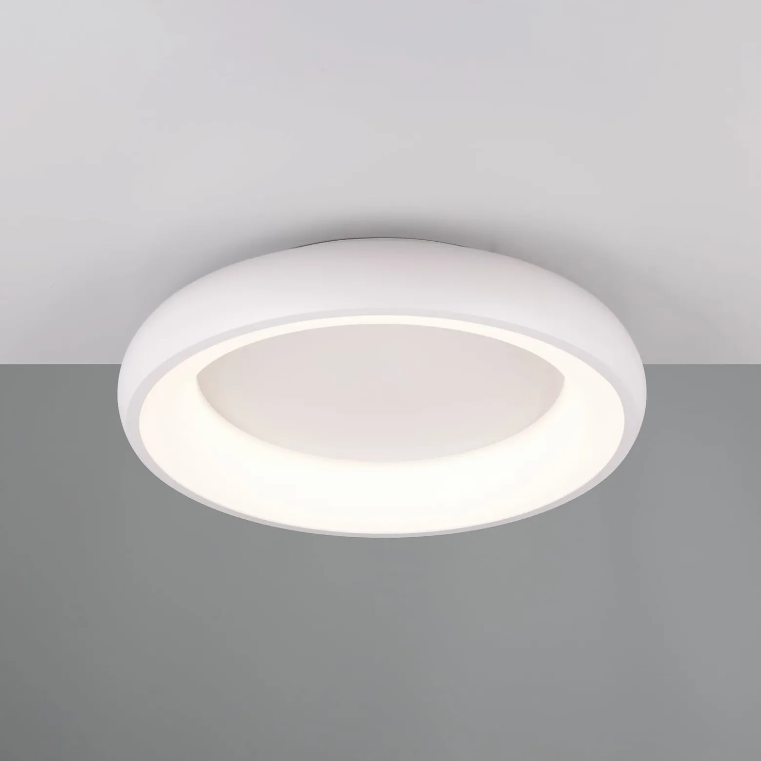 LED-Deckenlampe Cardona, Ø 46,5 cm, weiß matt, Metall, CCT