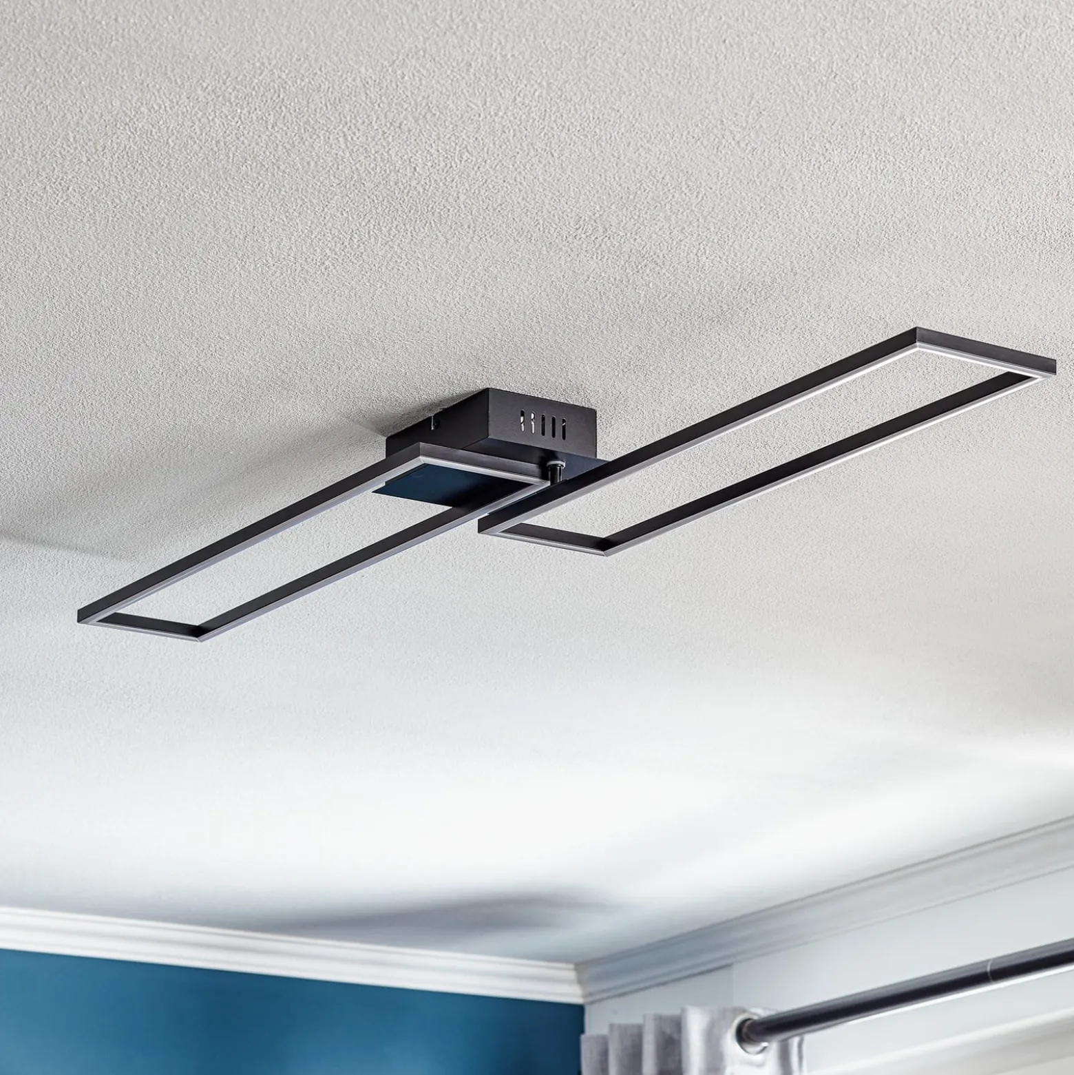 LED-Deckenlampe Frame, Fernbedienung, schwarz