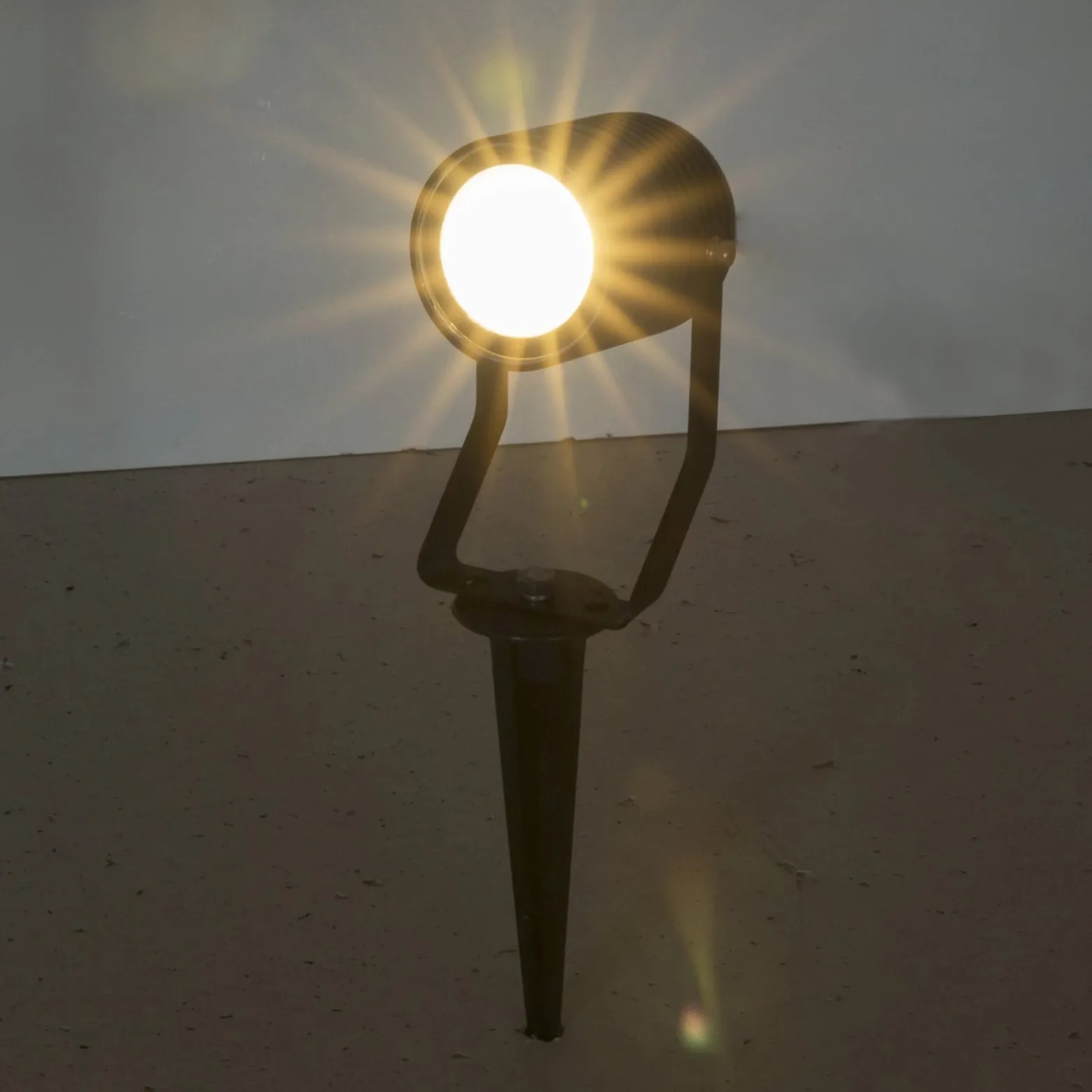 LED-Erdspießstrahler Pasas schwenkbar