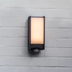 LED-Sensor-Außenwandlampe QUBO, dunkelgrau, Höhe 27 cm, IP54