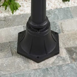 Lindby Außenleuchte Clint, 177cm, Metall, seewasserfest, E27