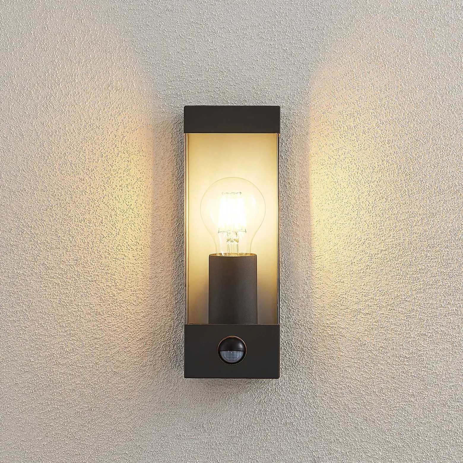 Lindby Außenwandlampe Tilian, Sensor, Höhe 25 cm, anthrazit