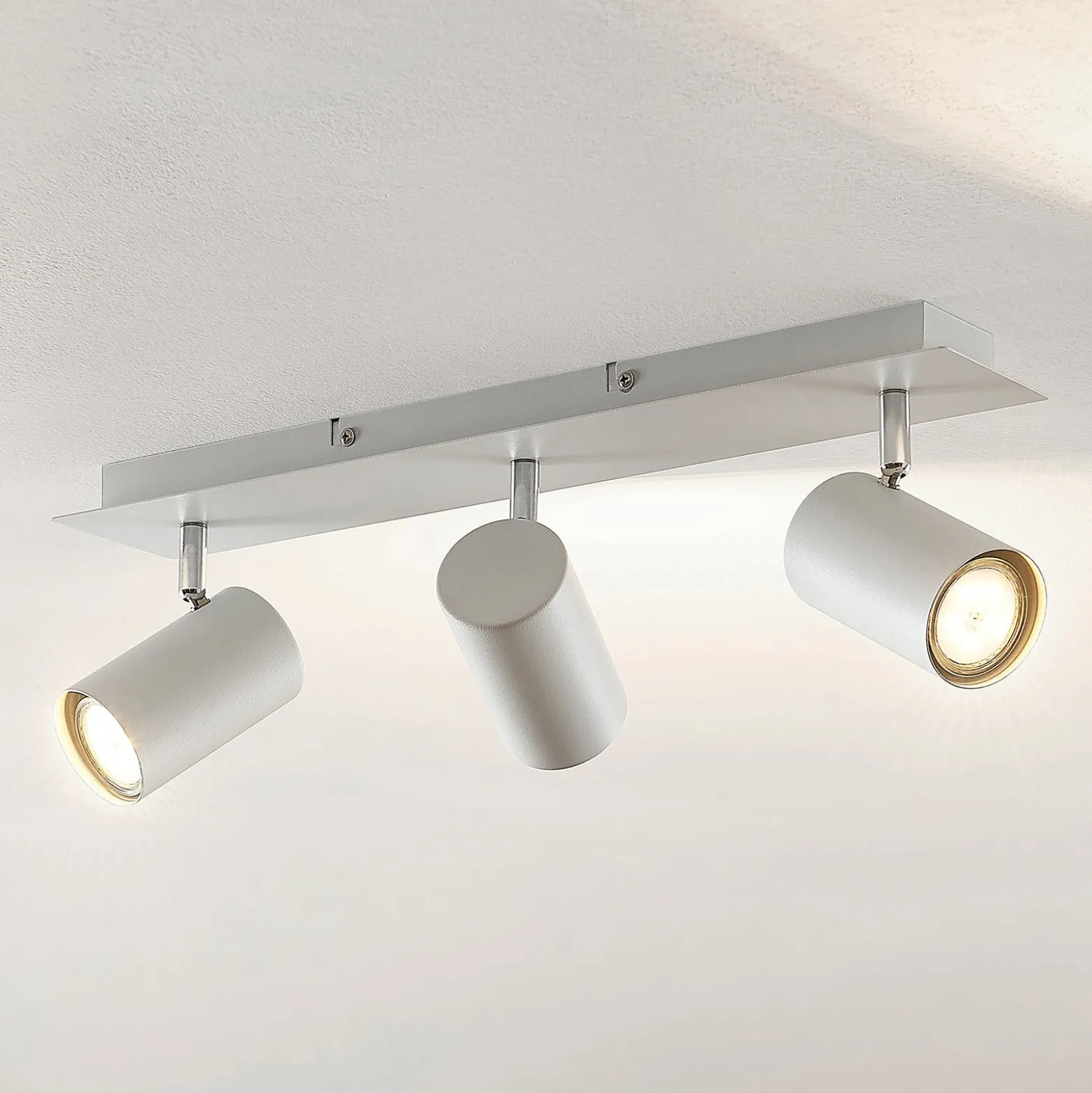 Lindby Deckenstrahler Joffrey, 49 cm, weiß, 3-flg., GU10