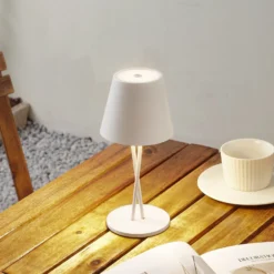 Lindby LED-Akkutischleuchte Janea CROSS, weiß, Metall