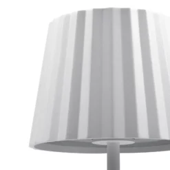 Lindby LED-Akku-Tischleuchte Esali, weiß, Rillen, 29cm