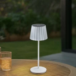 Lindby LED-Akku-Tischleuchte Esali, weiß, Rillen, 29cm