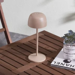 Lindby LED-Akku-Tischleuchte Arietty, beige, dimmbar, IP65