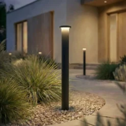 Lindby LED-Wegeleuchte Cirel, Höhe 65 cm, schwarz, IP65