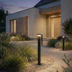 Lindby LED-Wegeleuchte Cirel, Höhe 65 cm, schwarz, IP65