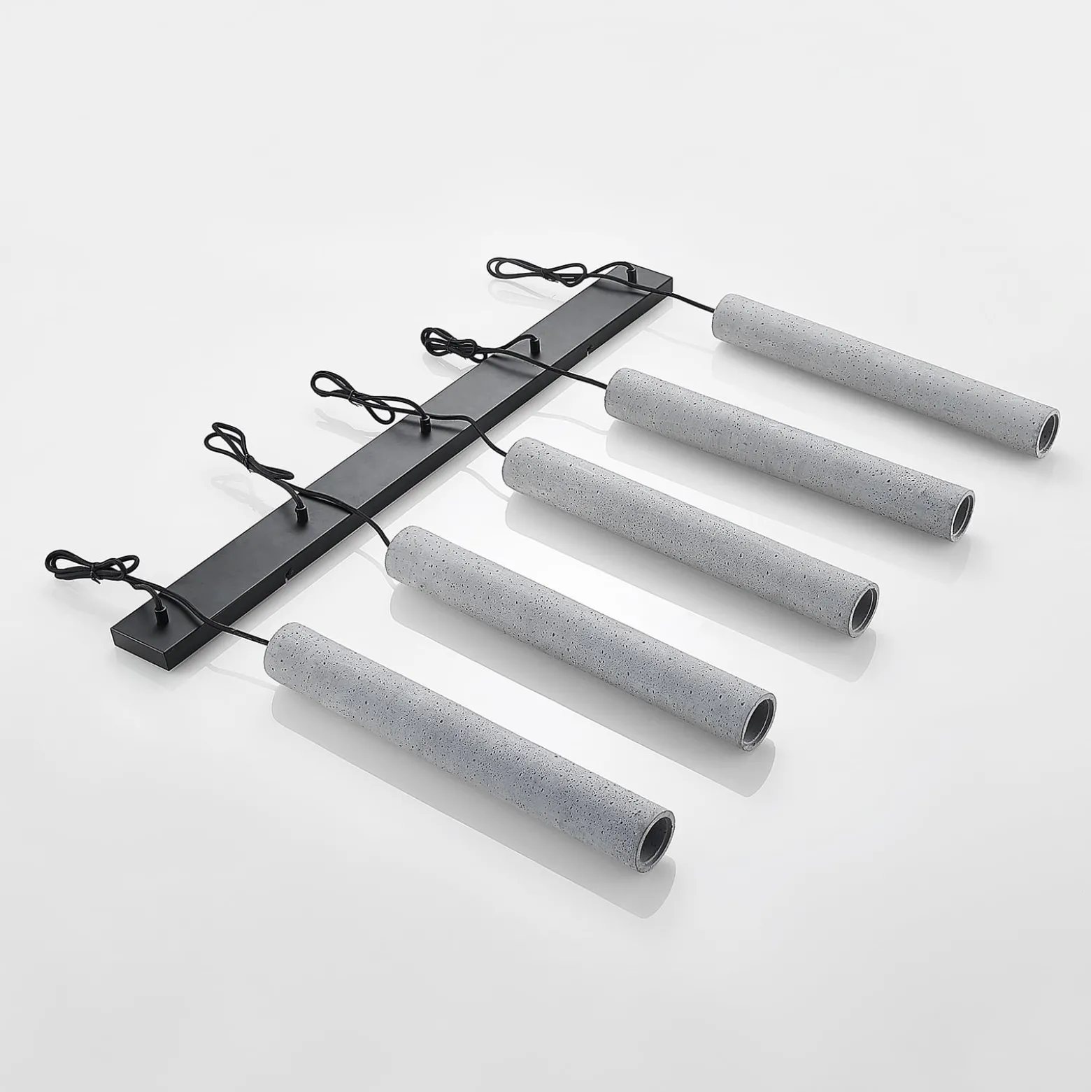 Lindby Pendellampe Concretto, 100 cm, grau, 5-flg., Beton