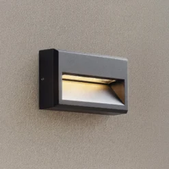 Lucande LED-Außenwandleuchte Weno, schwarz, Aluminium, IP65