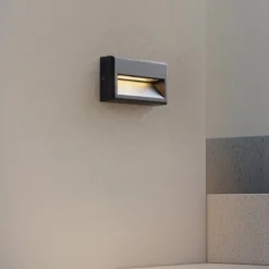 Lucande LED-Außenwandleuchte Weno, schwarz, Aluminium, IP65