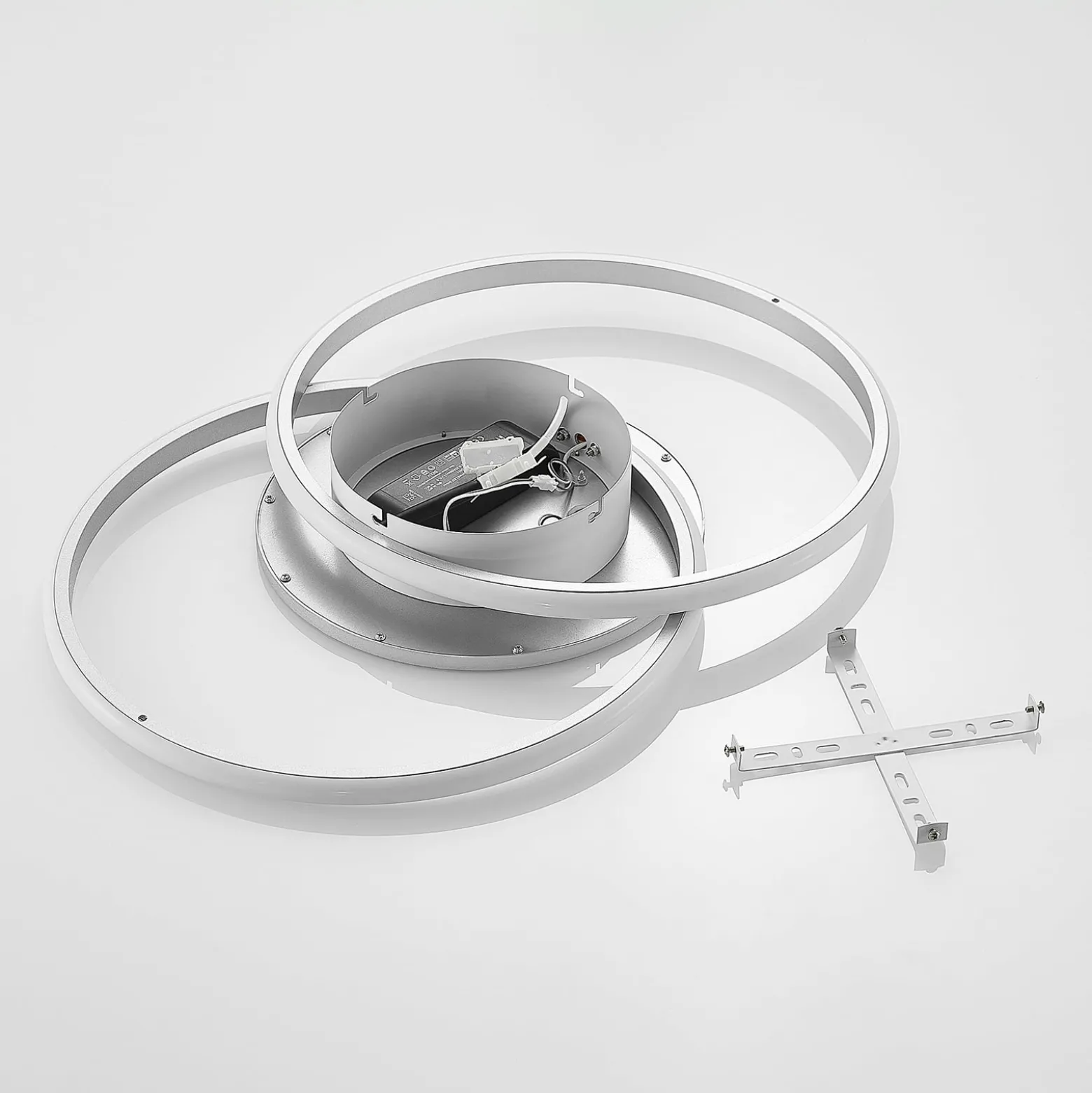 Lucande LED-Deckenlampe Senne, 63 cm, silber, Aluminium