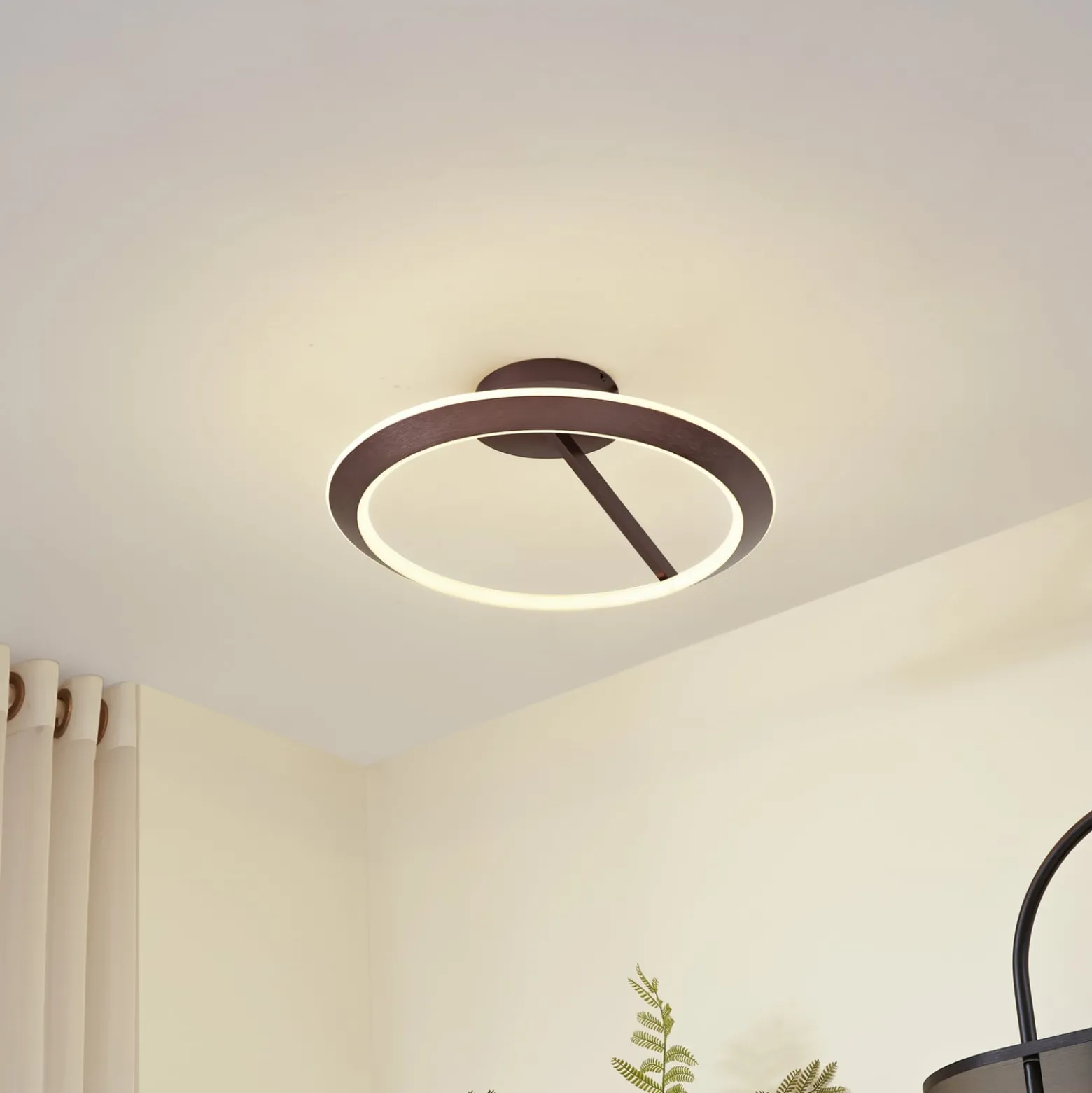 Lucande LED-Deckenleuchte Eldra, kaffeebraun, Ø 55 cm, CCT