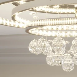 Lucande LED-Deckenleuchte Keely, chromfarben, Kristall, 45cm