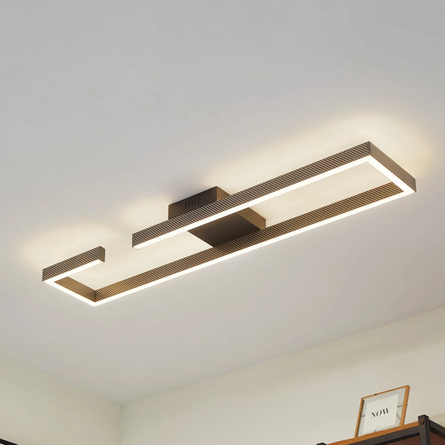 Lucande LED-Deckenleuchte Yvor, 100 cm, schwarz, Aluminium