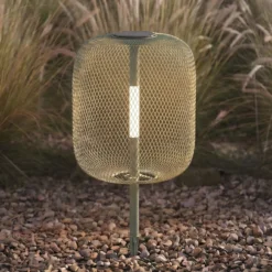 Lucande LED-Solarerdspießleuchte Faylen, salbeigrün, IP65