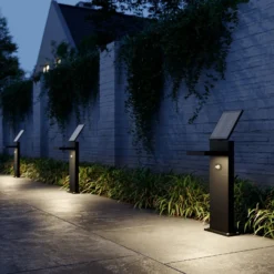 Lucande LED-Solarwegelampe Silvan, 60 cm, Sensor, anthrazit