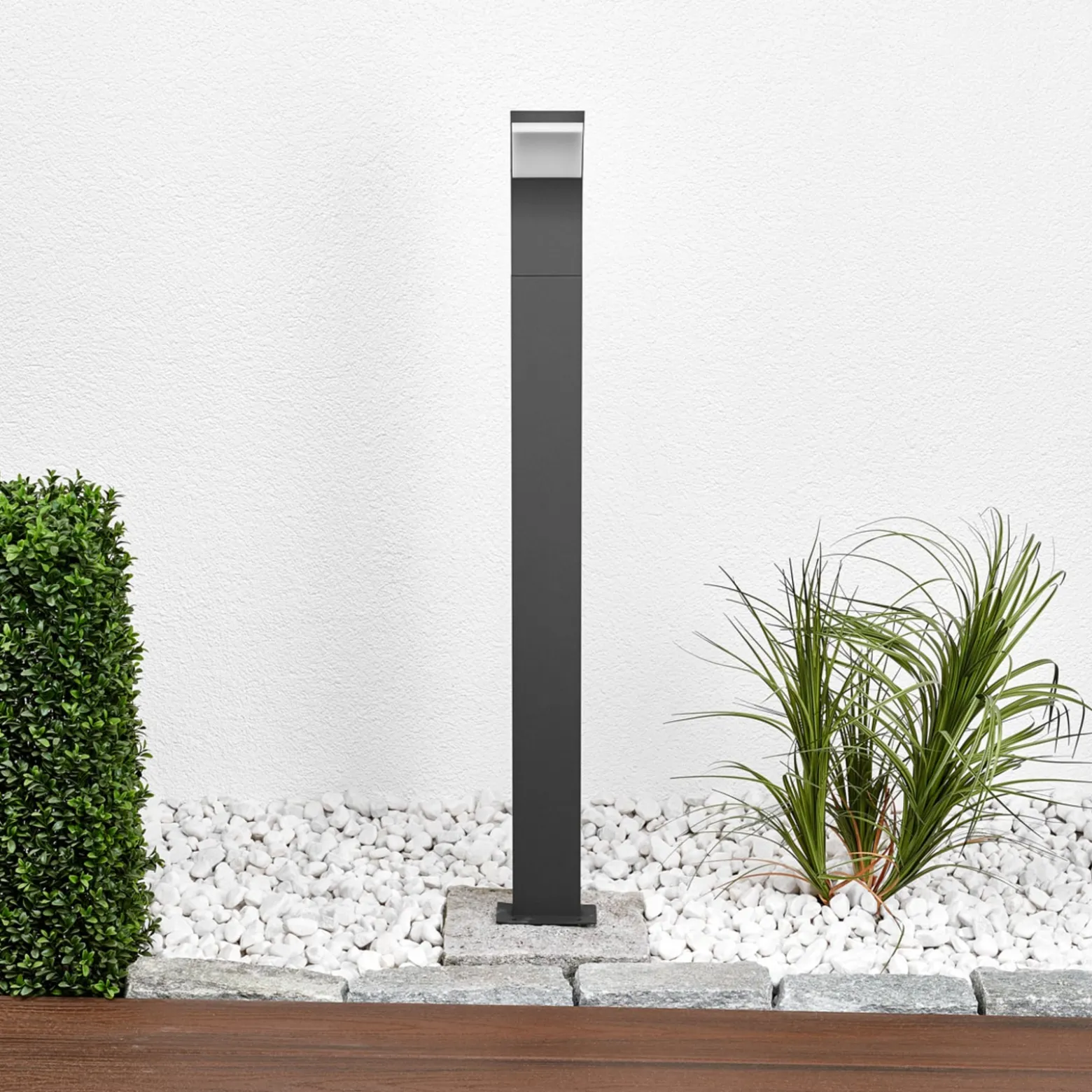 Lucande LED-Wegelampe Timm, 100 cm, anthrazit, Metall, IP54