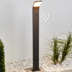 Lucande LED-Wegelampe Timm, Sensor, 100cm, anthrazit, IP54