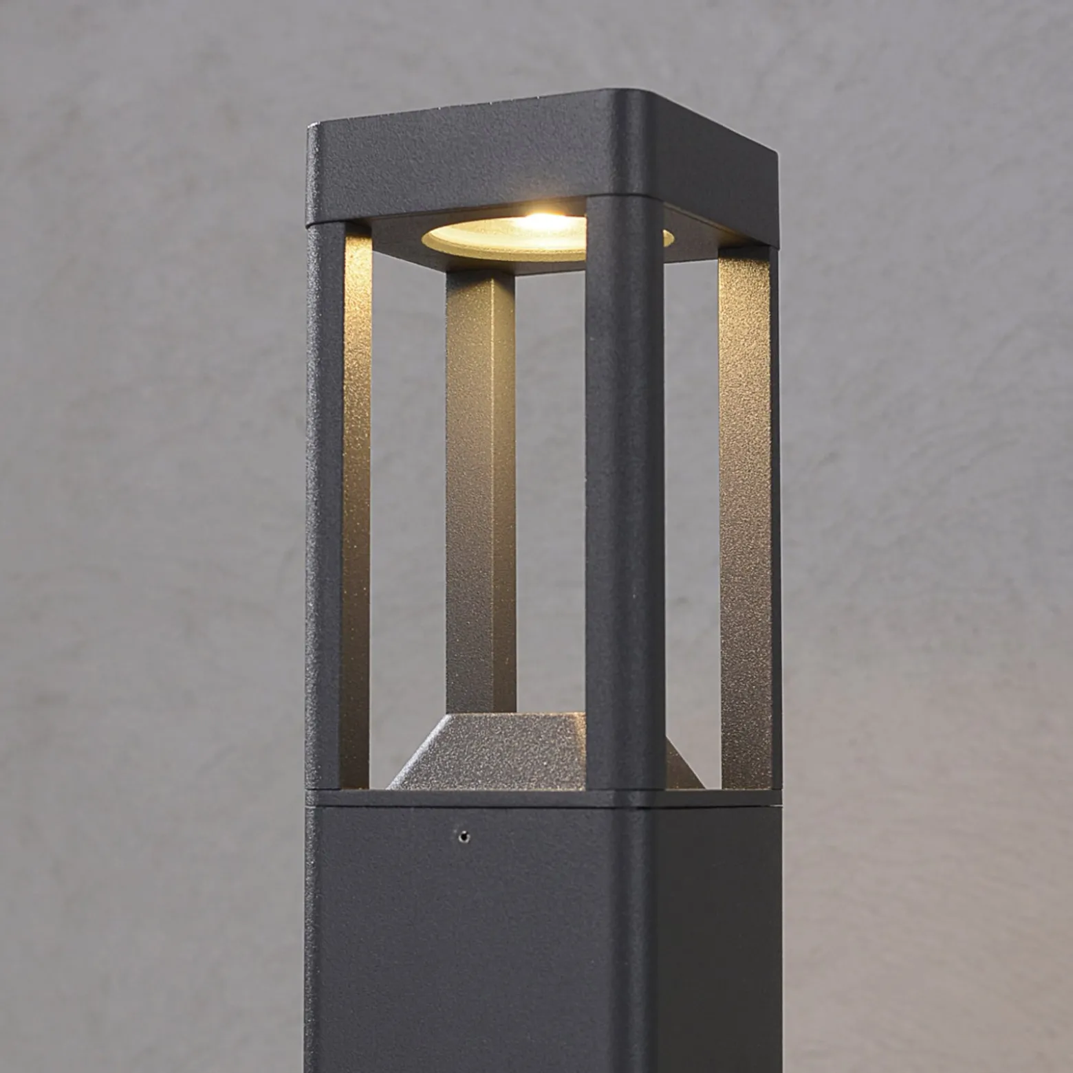 Lucande LED-Wegeleuchte Bernd, 60 cm, anthrazit, Aluminium