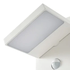 Lucande LED-Wegeleuchte Silvan, weiß, 100 cm, Sensor, IP54