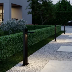 Lucande LED-Wegeleuchte Silvan, anthrazit, 65 cm, Sensor