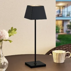 Lucande Patini LED-Tischlampe für außen, schwarz