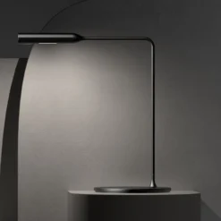 Lumina Flo Bedside LED-Tischlampe 3.000K schwarz