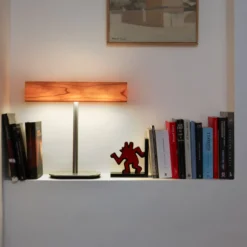 LZF I-Club LED-Tischleuchte, Dimmer, kirschbaum